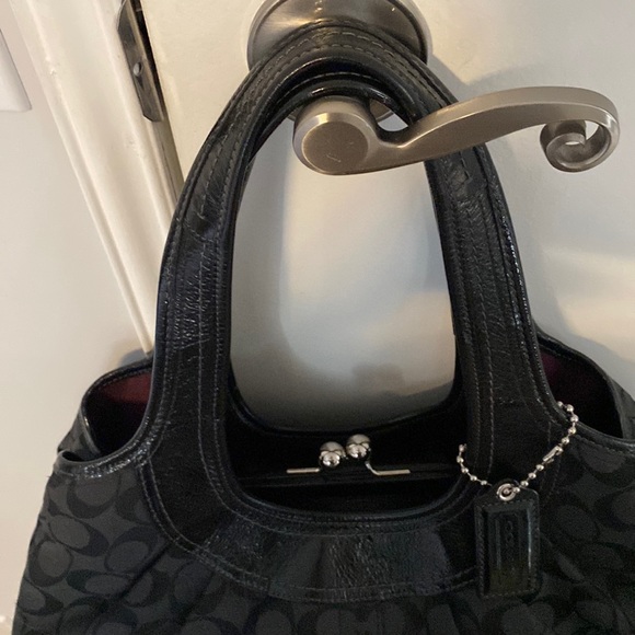 Coach Kiss Lock Purse - Picture 4 of 9